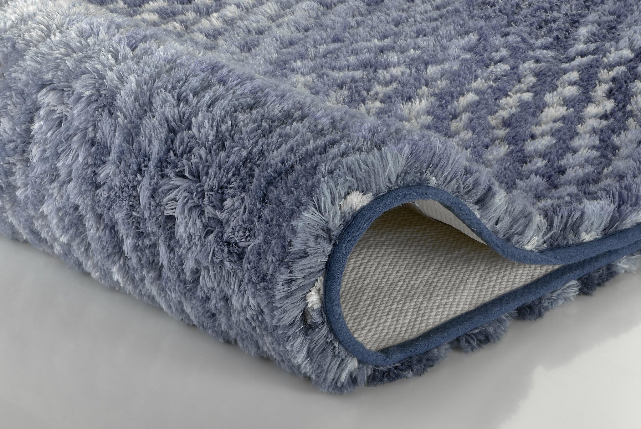 kleine-wolke-cory-badteppich-navy-60-x-100-cm-24-mm-flor-oeko-tex image 4