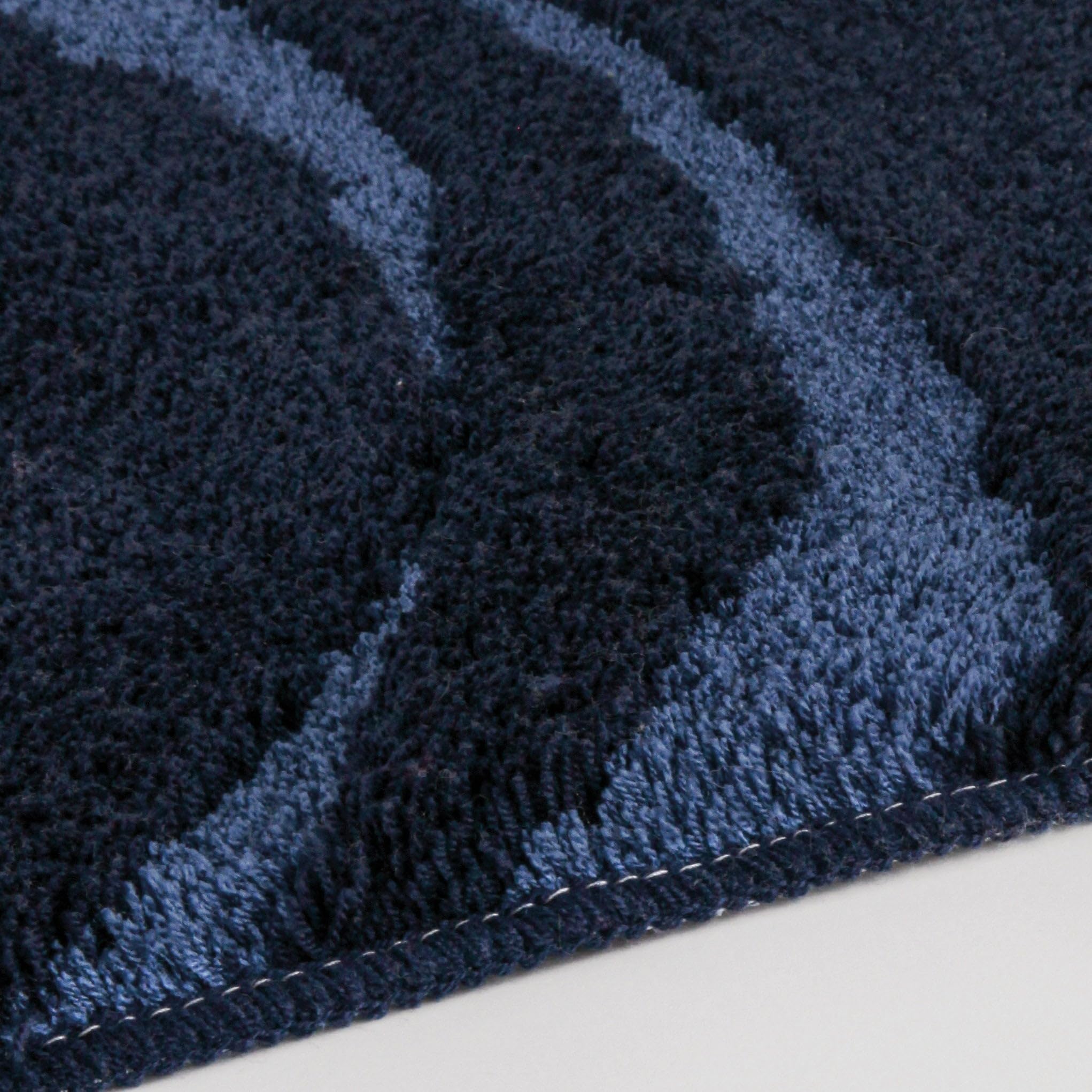 kleine-wolke-wc-vorleger-mystic-navy-55-x-55-cm-mit-ausschnitt image 2
