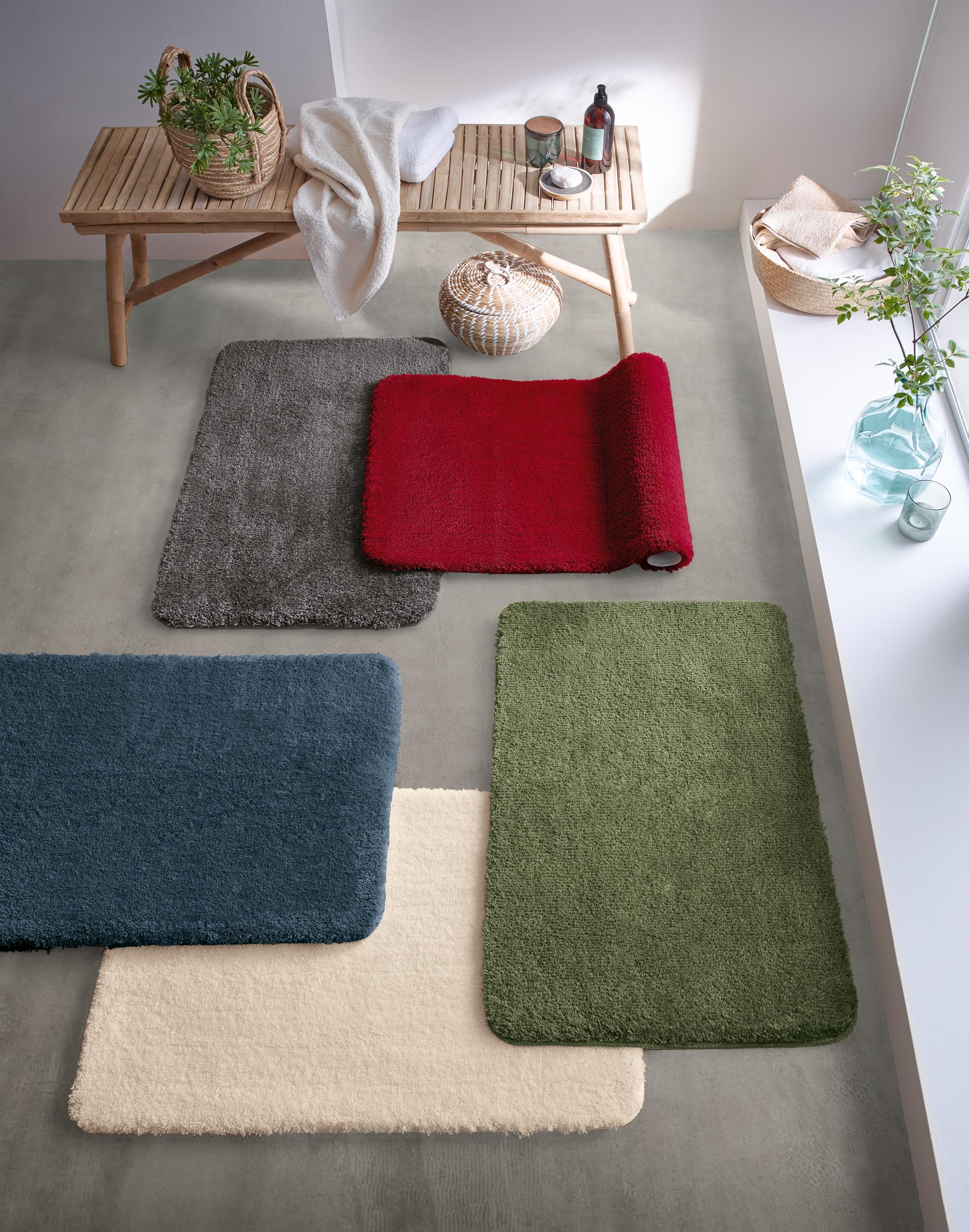 kleine-wolke-marco-badteppich-anthrazit-50-x-60-cm image 2