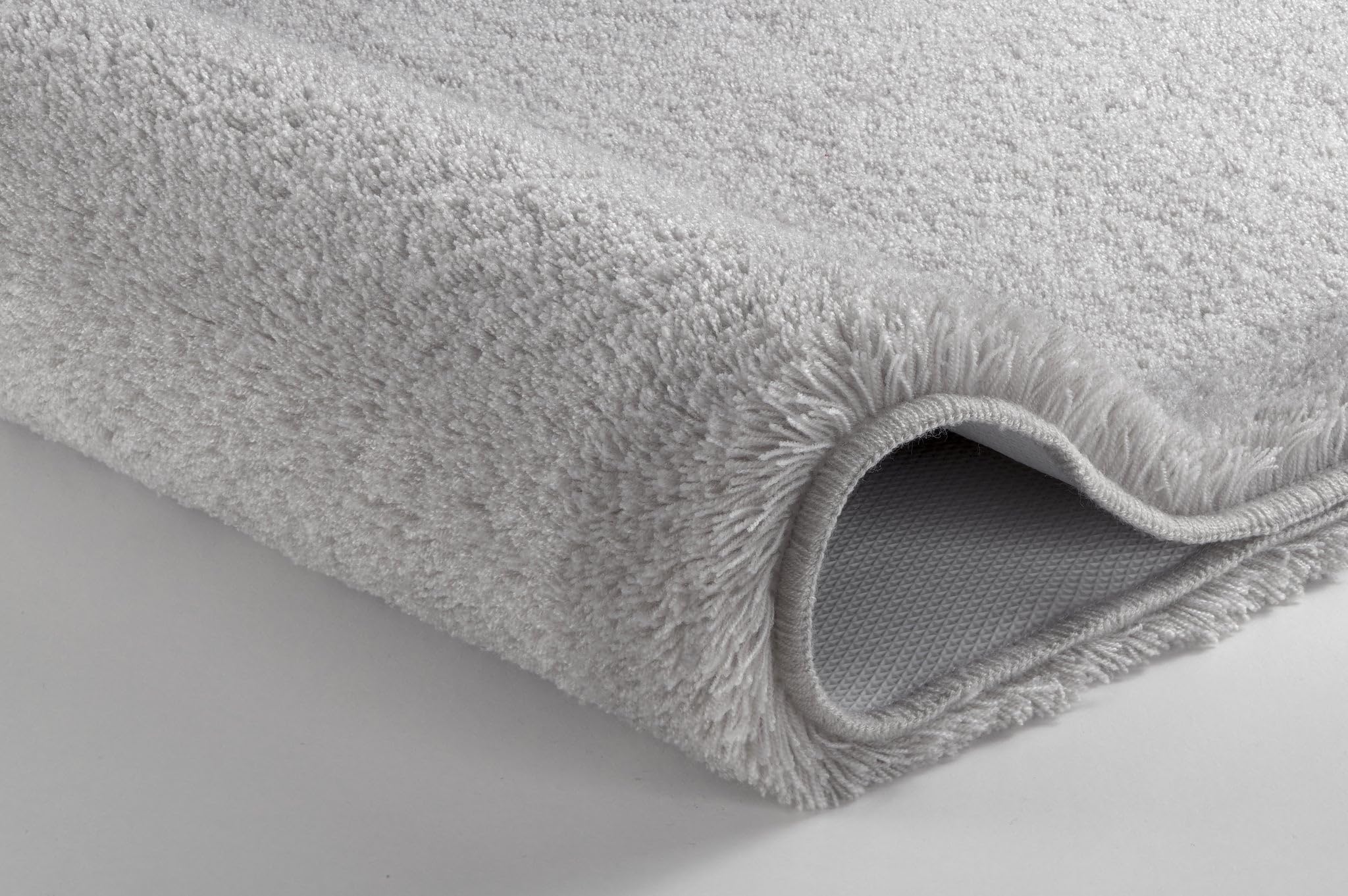 kleine-wolke-badteppich-relax-grau-100-cm-rund-aus-polyacryl image 4