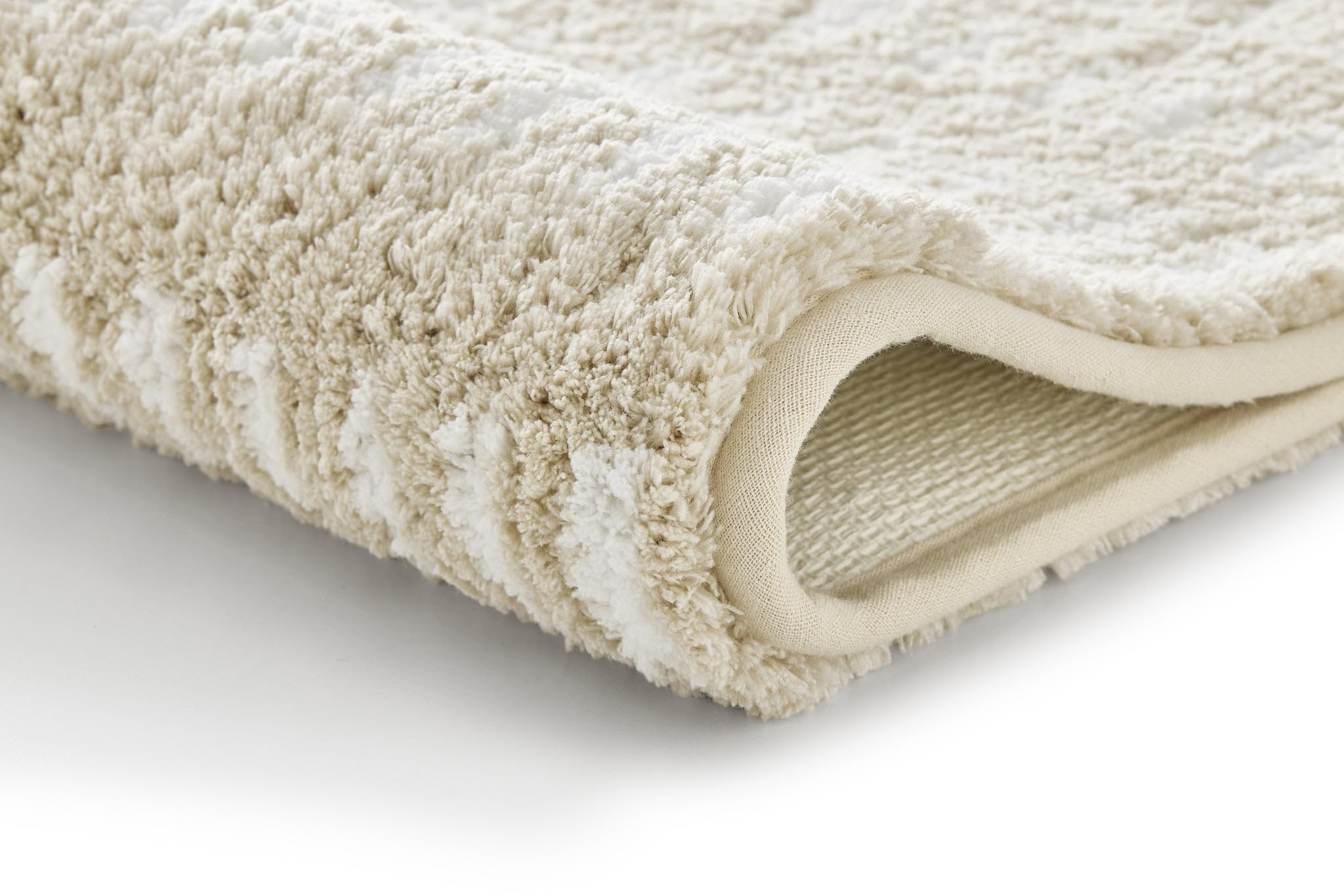 kleine-wolke-badteppich-dottino-macadamia-70-x-120-cm image 3