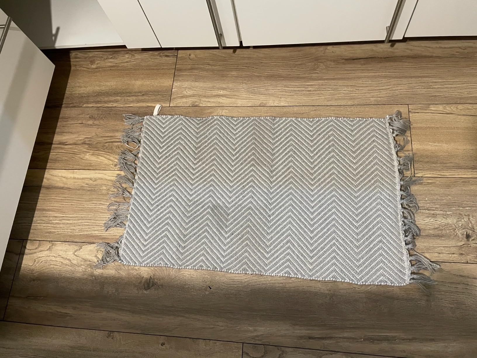 Verrutscht auf glattem Vinyl