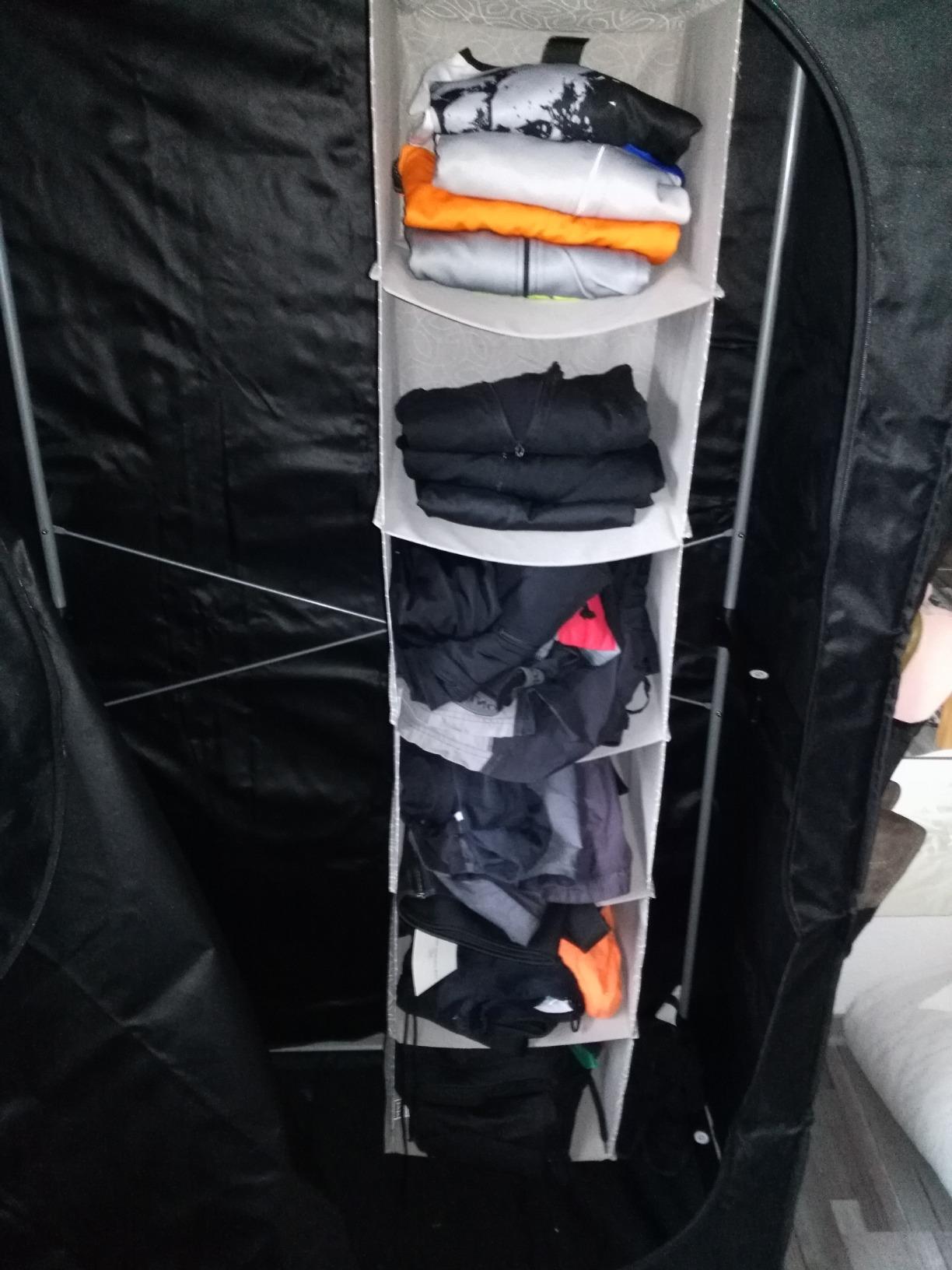Praktisch im Schrank