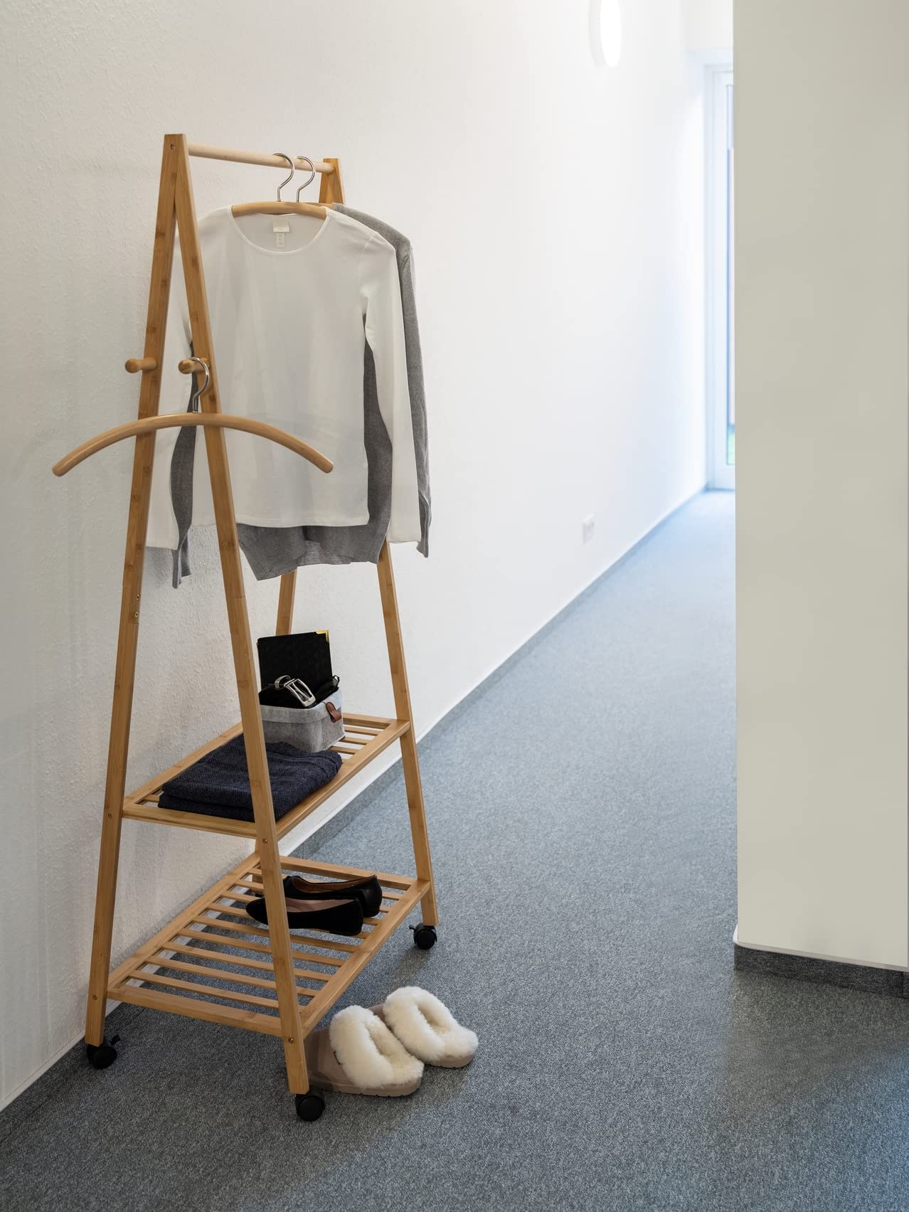 wenko-kleiderst-nder-honolulu-bambus-76-5-x-165-x-43-5-cm-standgarderobe-auf-rol image 6