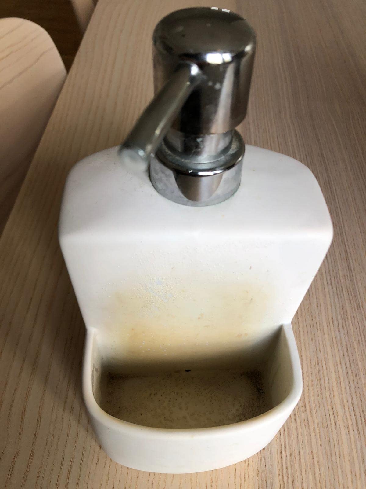 Faire Preis-Leistung mit langem Atem für die tägliche Spülroutine am Becken ohne viel Schnickschnack und mit stabilem Stand