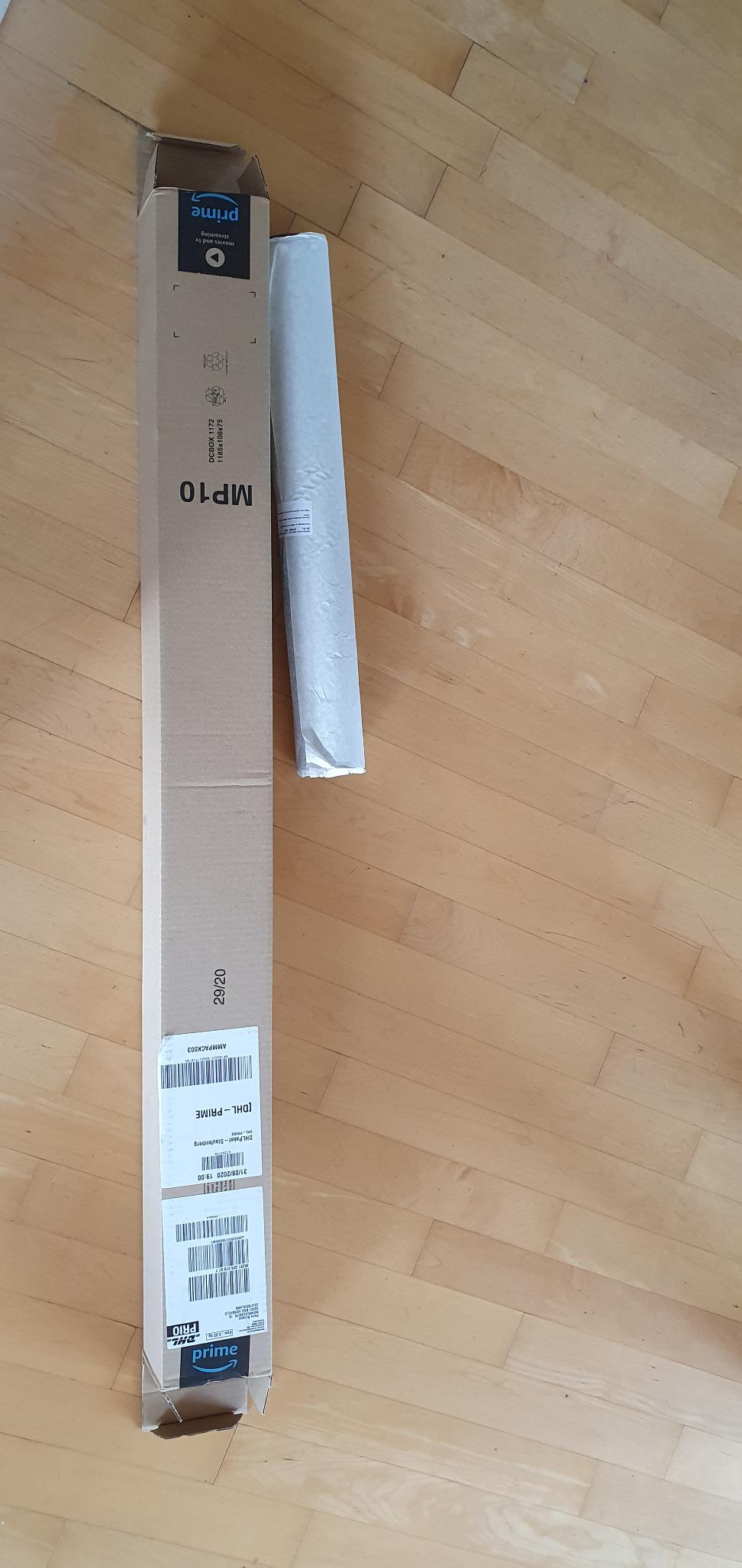 Hält gut, anfangs Geruch
