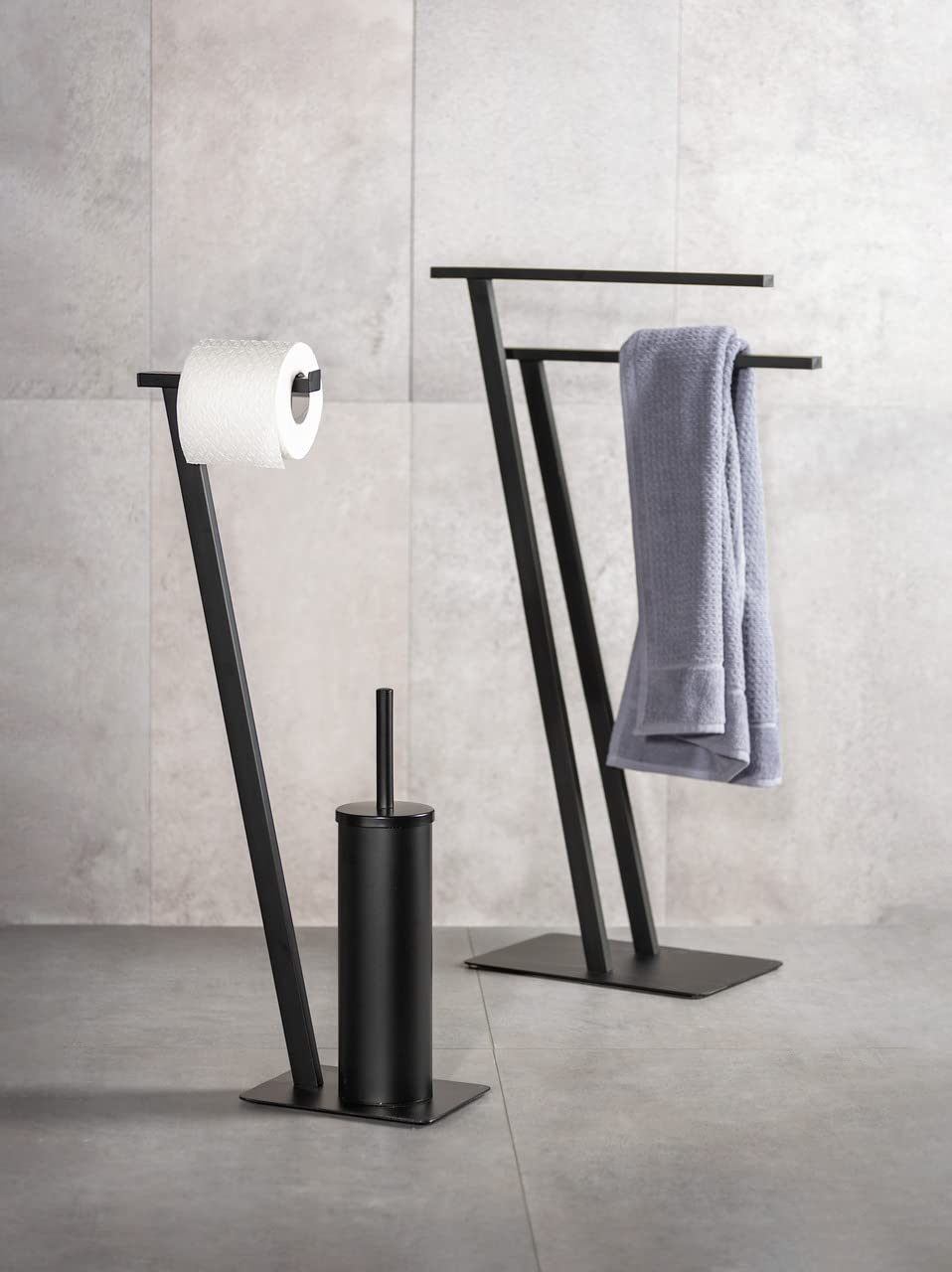 wenko-stand-wc-garnitur-lirio-wc-papierhalter-mit-b-rste-schwarz-matt image 4