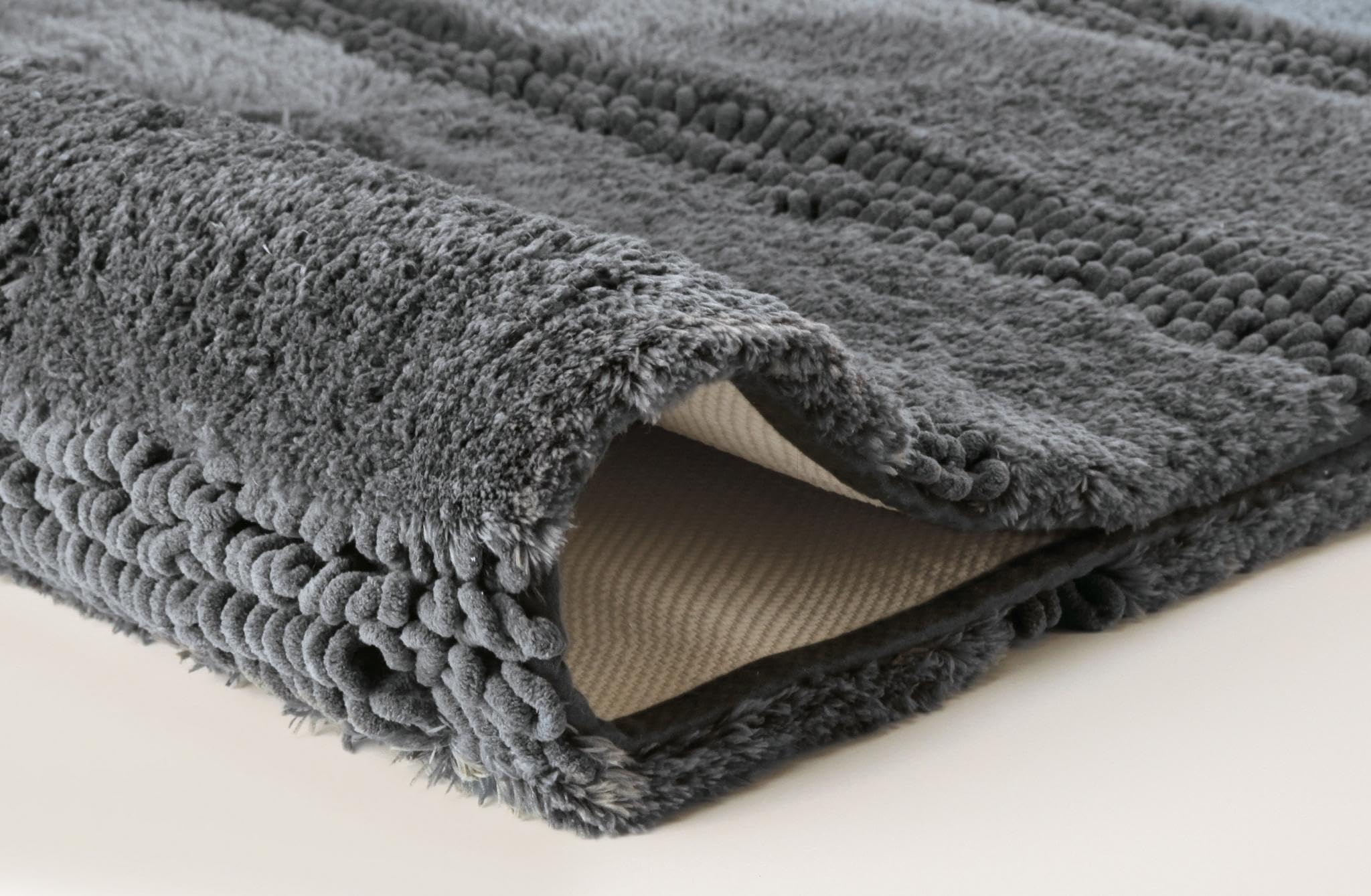 kleine-wolke-badteppich-monrovia-schiefer-70-x-120-cm image 4