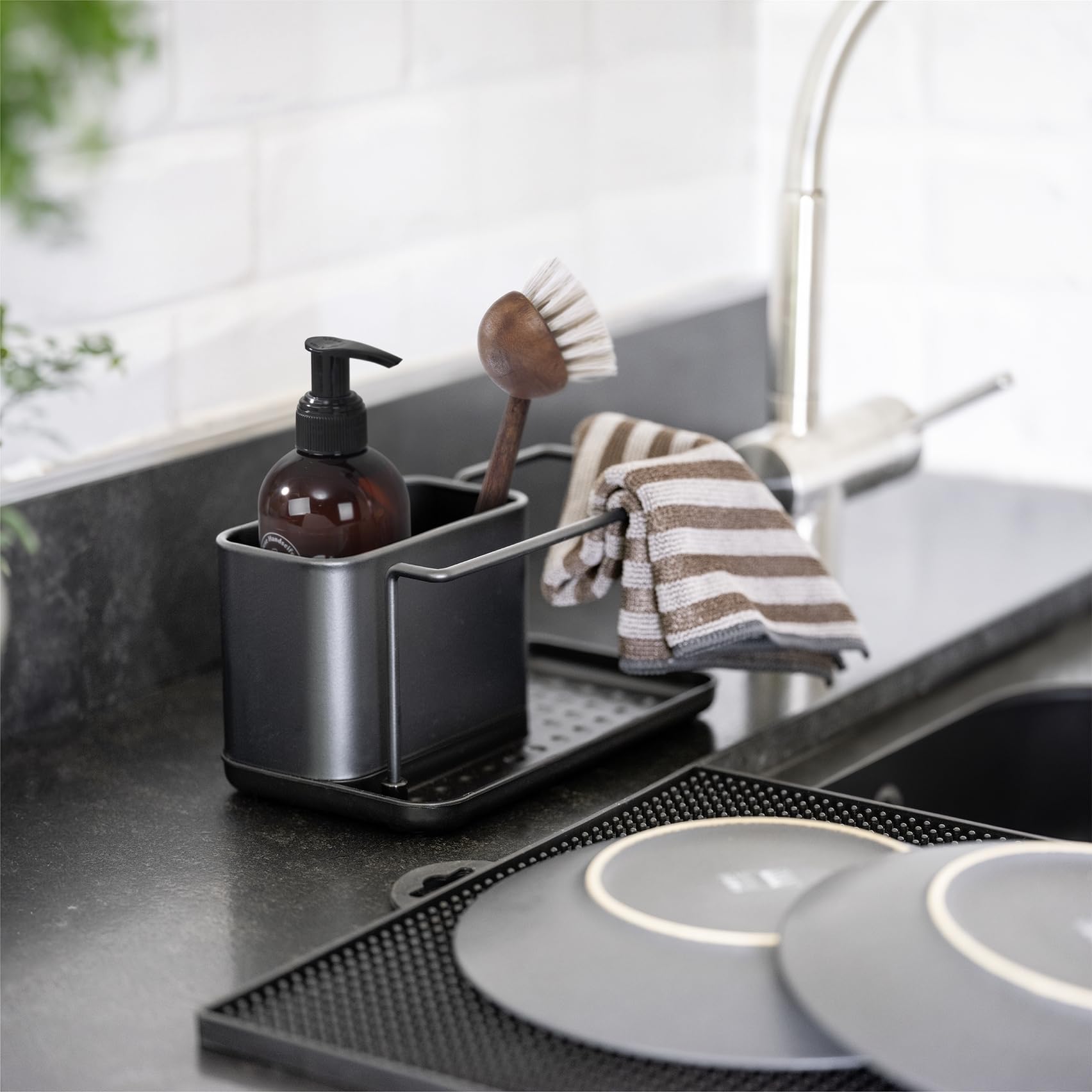 wenko-orio-sp-lorganizer-black-outdoor-kitchen-edelstahl-caddy-schwarz image 6