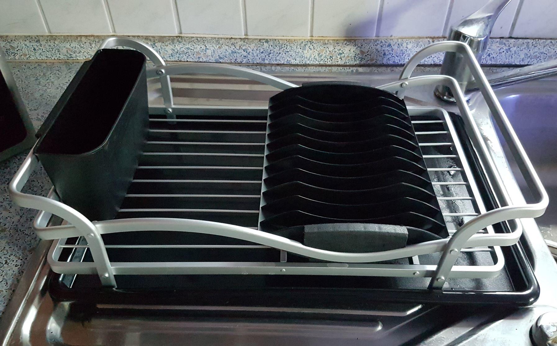 Endlich Ordnung neben der Spüle